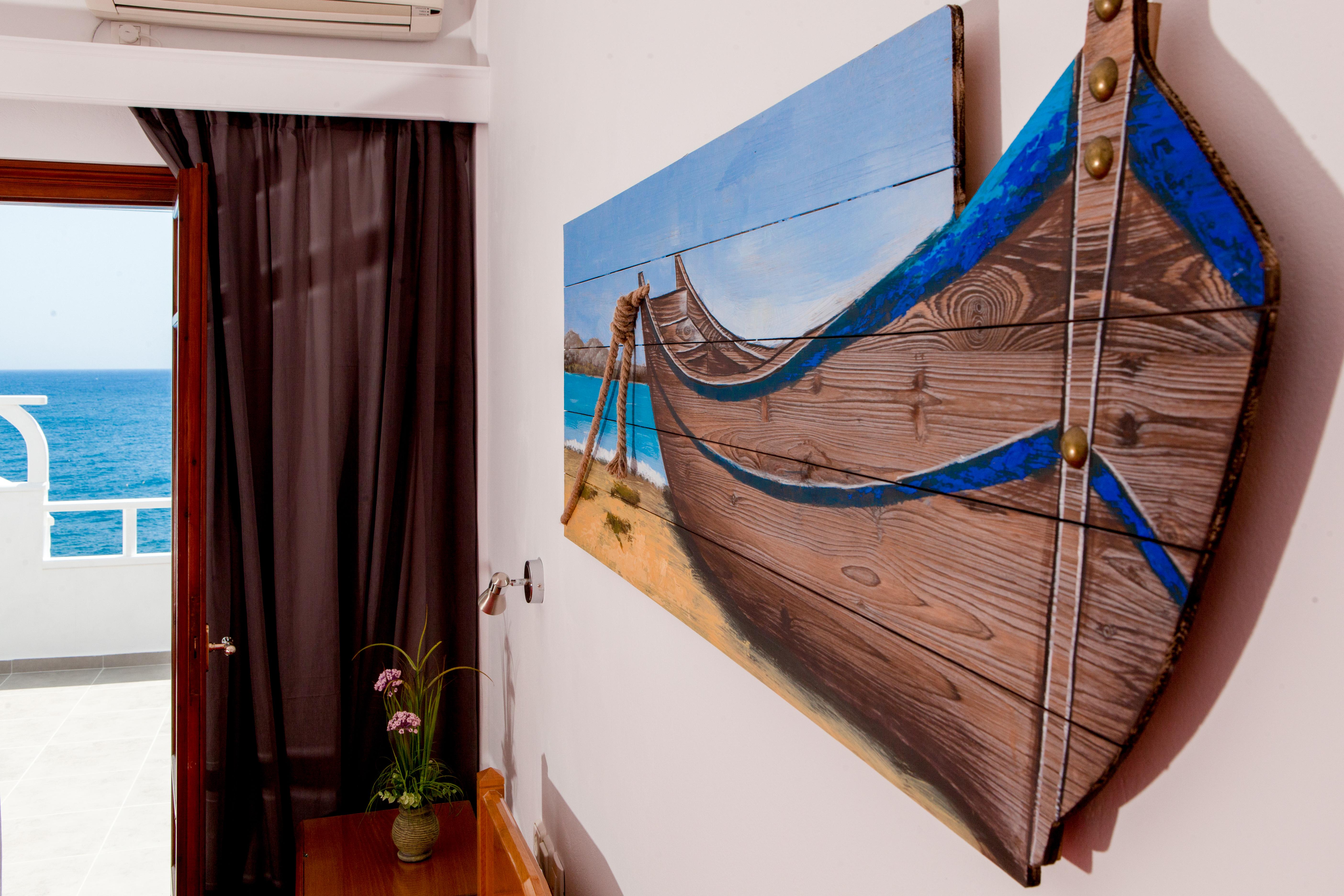 Irini'S Rooms Fteoura Kamari  Exterior photo