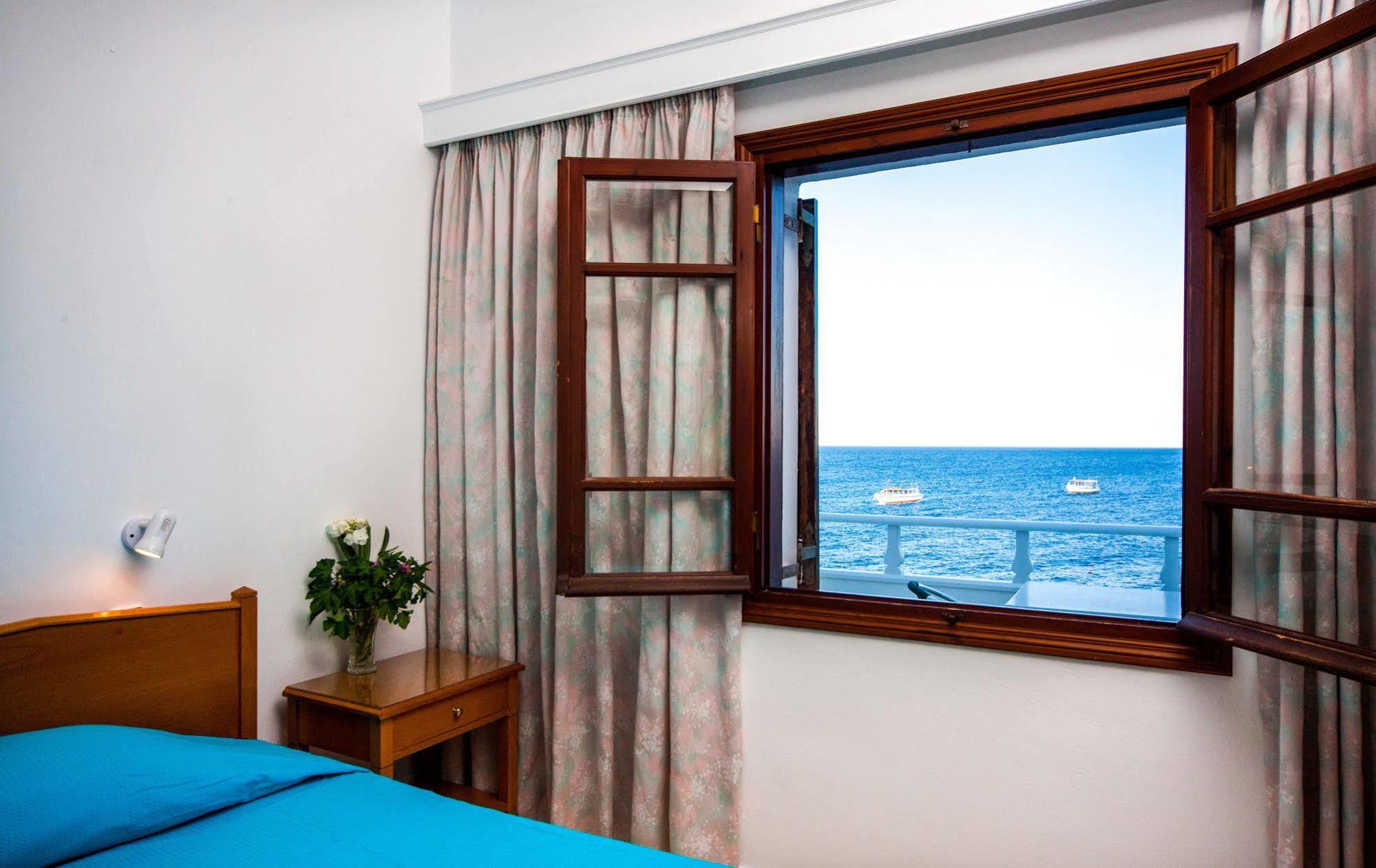 Irini'S Rooms Fteoura Kamari  Exterior photo