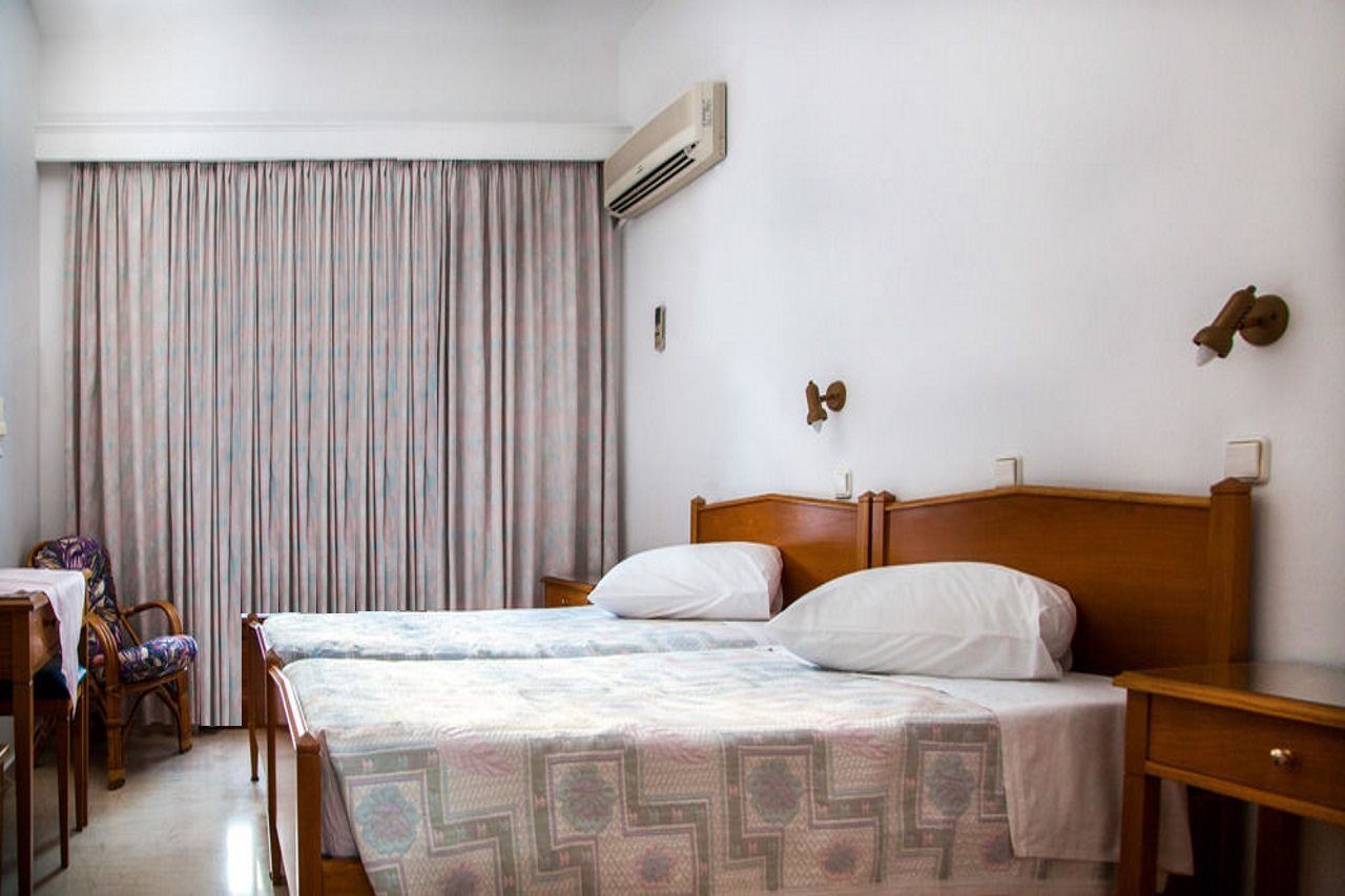 Irini'S Rooms Fteoura Kamari  Exterior photo