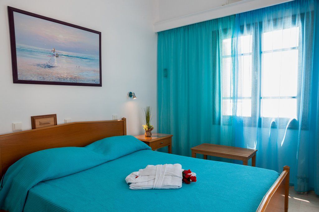 Irini'S Rooms Fteoura Kamari  Exterior photo